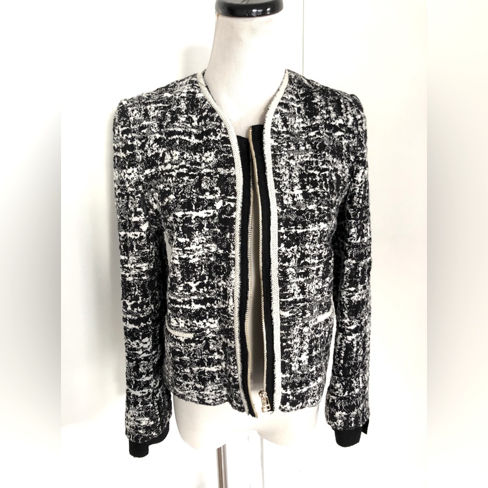 Sandro black and white tweed jacket size 38 MK